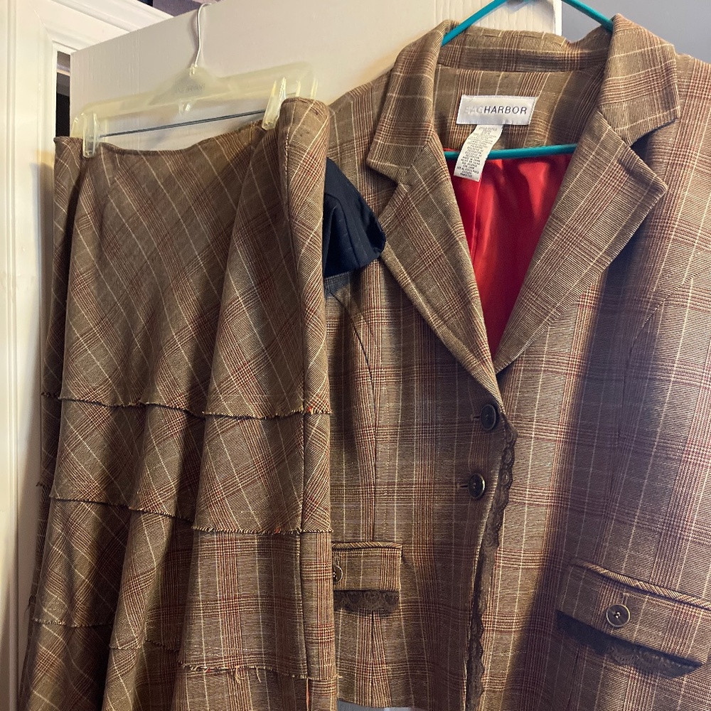 Plus size women’s work suit